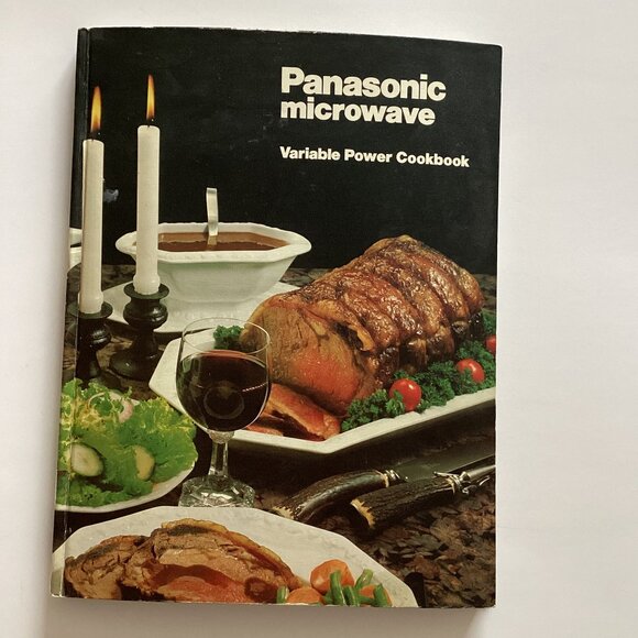 A Bundle of 7 Vintage Cook Books Cooking Baking Illustrated Collectable Recipes - Picture 4 of 16